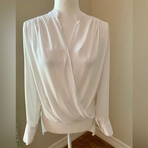 BCBGMAXAZRIA JAKLYN DRAPED FRONT BLOUSE